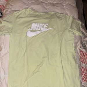 Nike Men's Mint Green Short Sleeve Tee